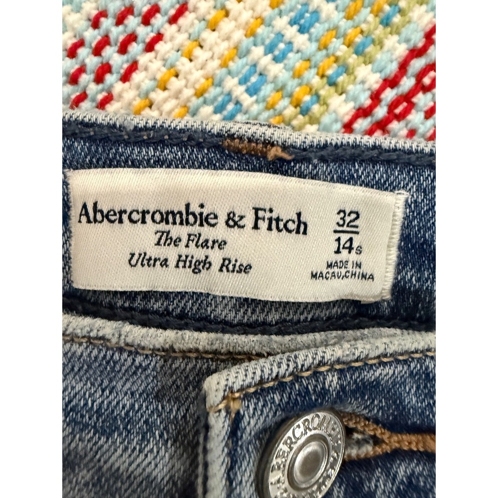 Abercrombie & Fitch Vintage Flare High Rise Jeans Women's Size 32 14s - Picture 4 of 11